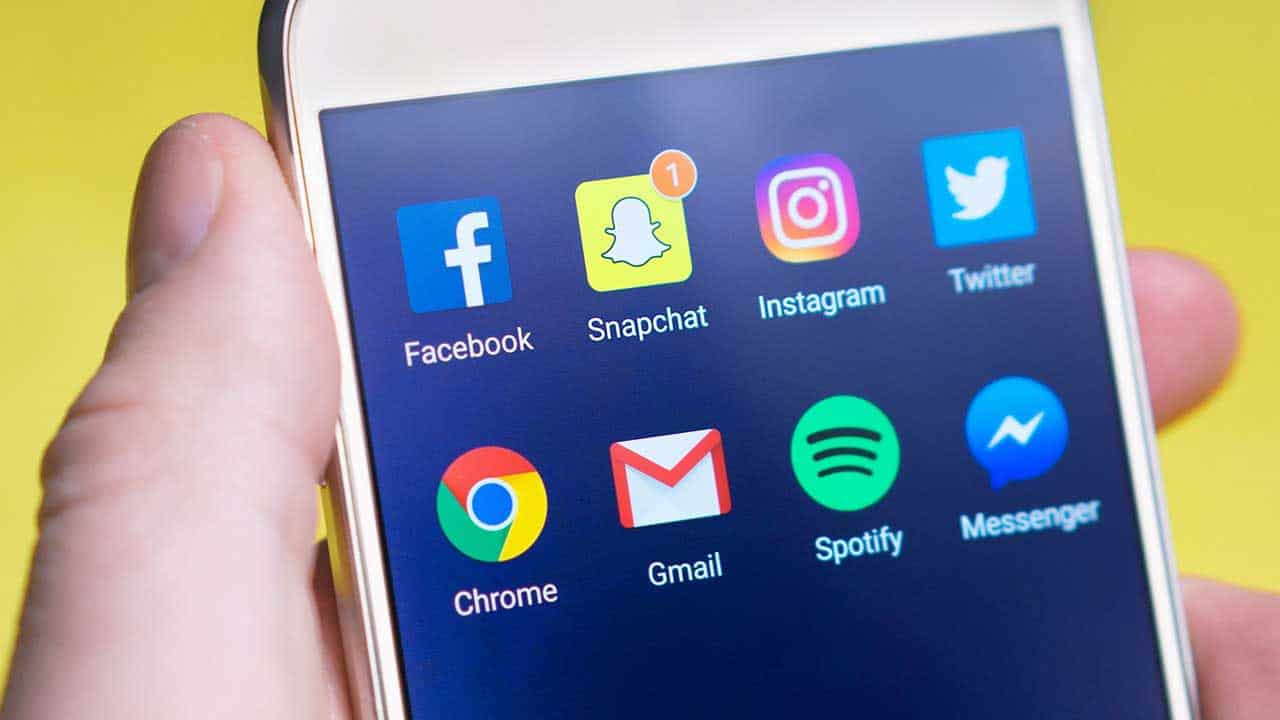 Facebook Messenger, Instagram, WhatsApp