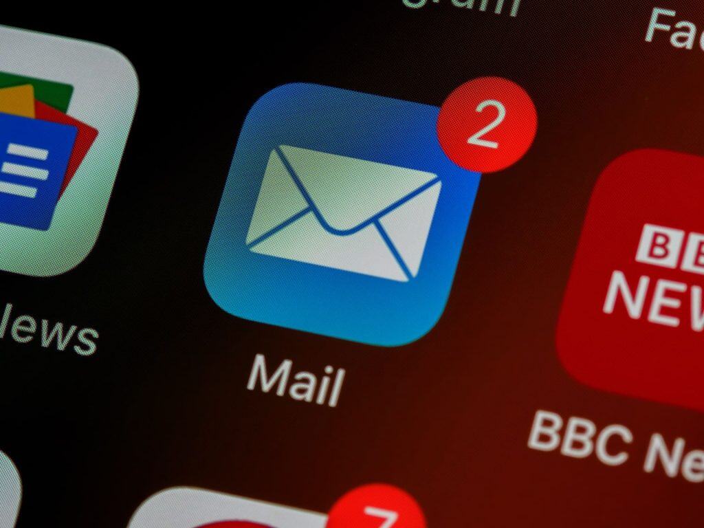 Mail app icon showing 2 unread messages on a smartphone screen.